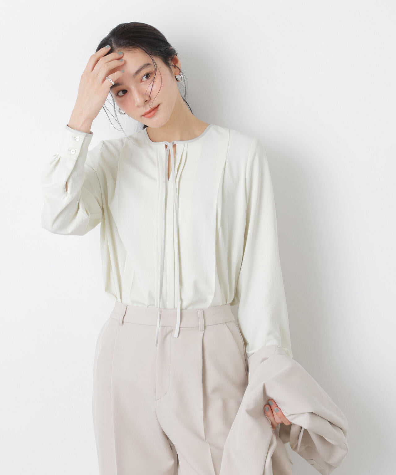 タック リボン ブラウス