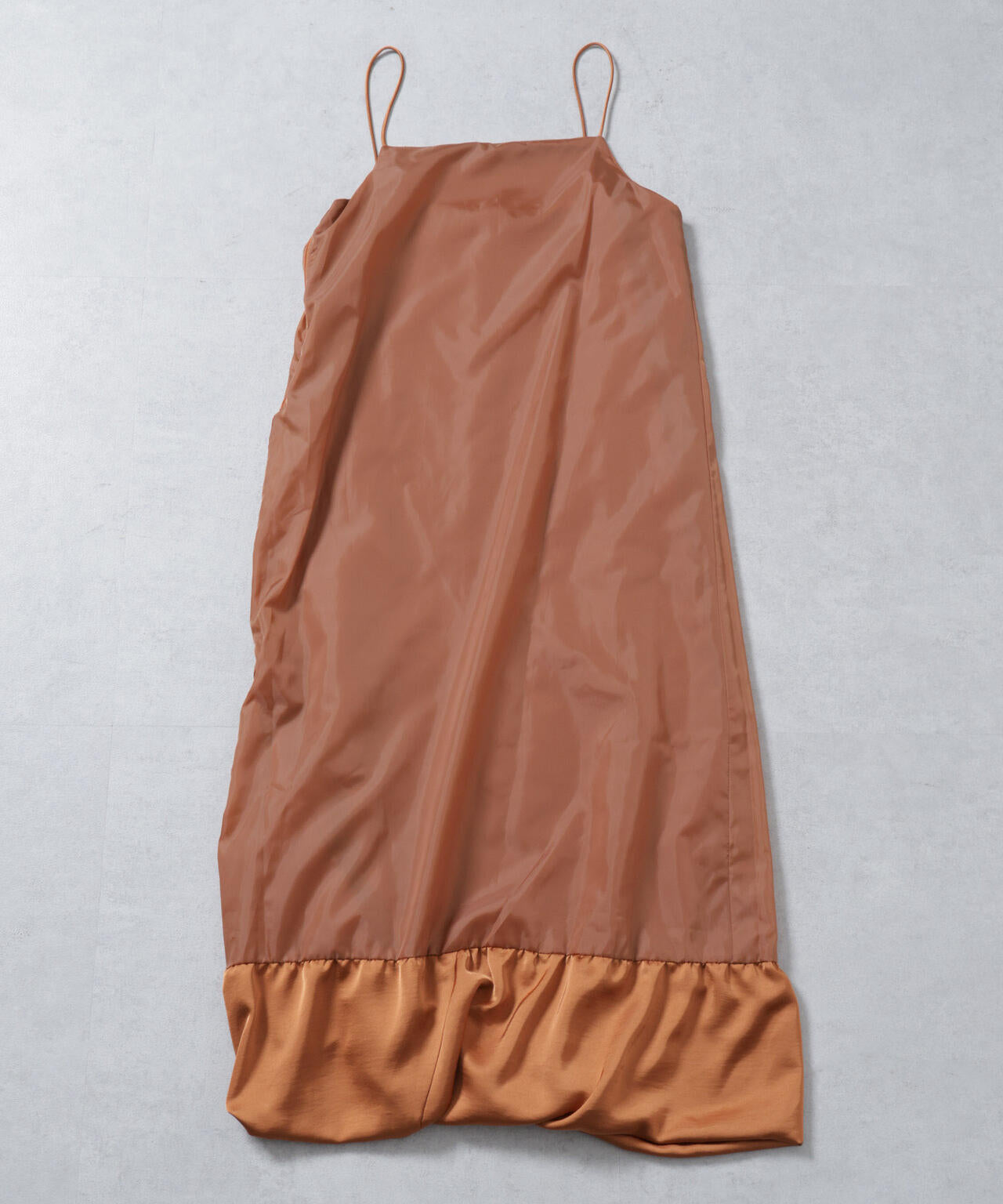 ウェーブ サテン バルーン キャミワンピース