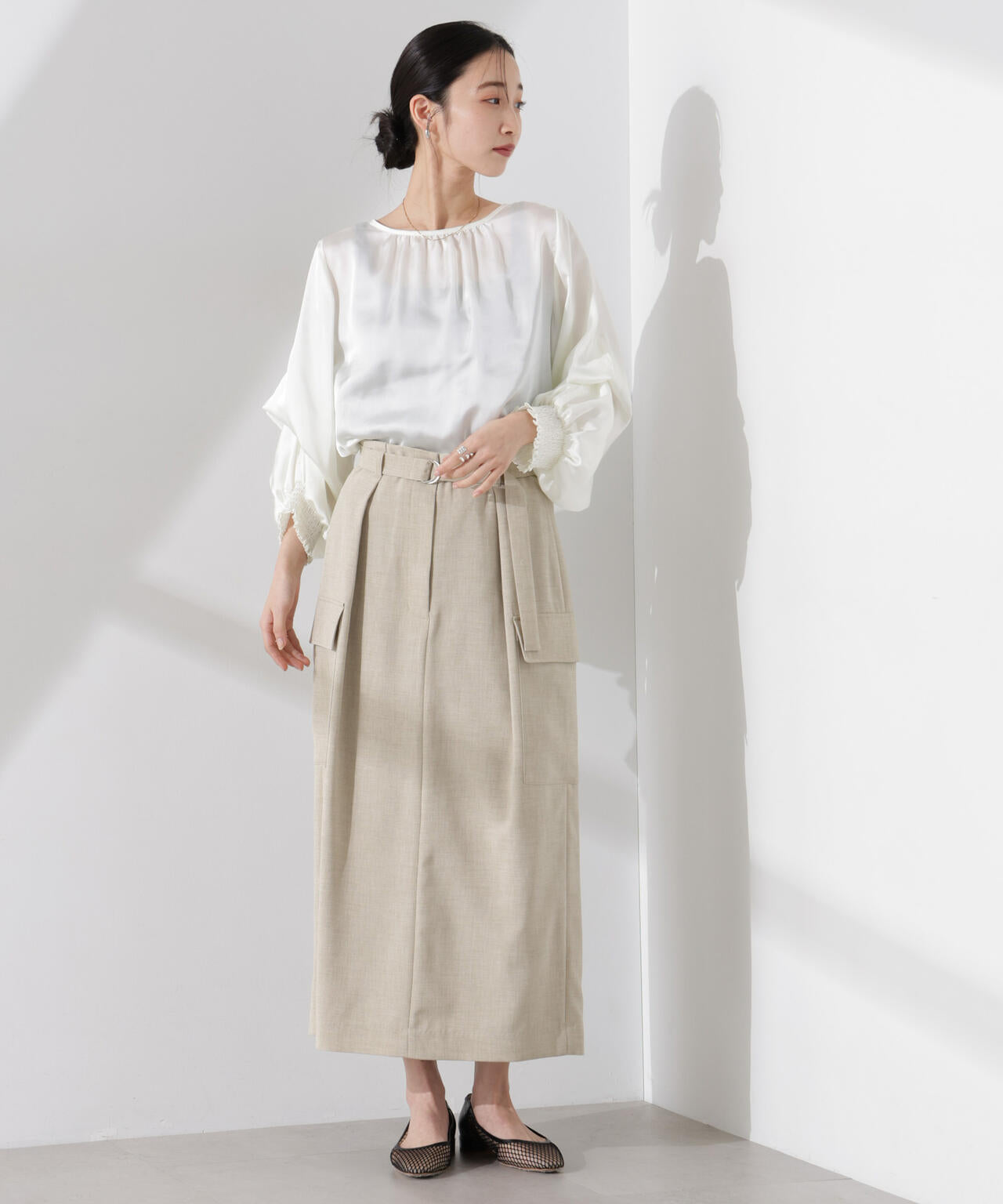 多機能素材 ベルト付 ポケットディティール スカート（ セットアップ 可）