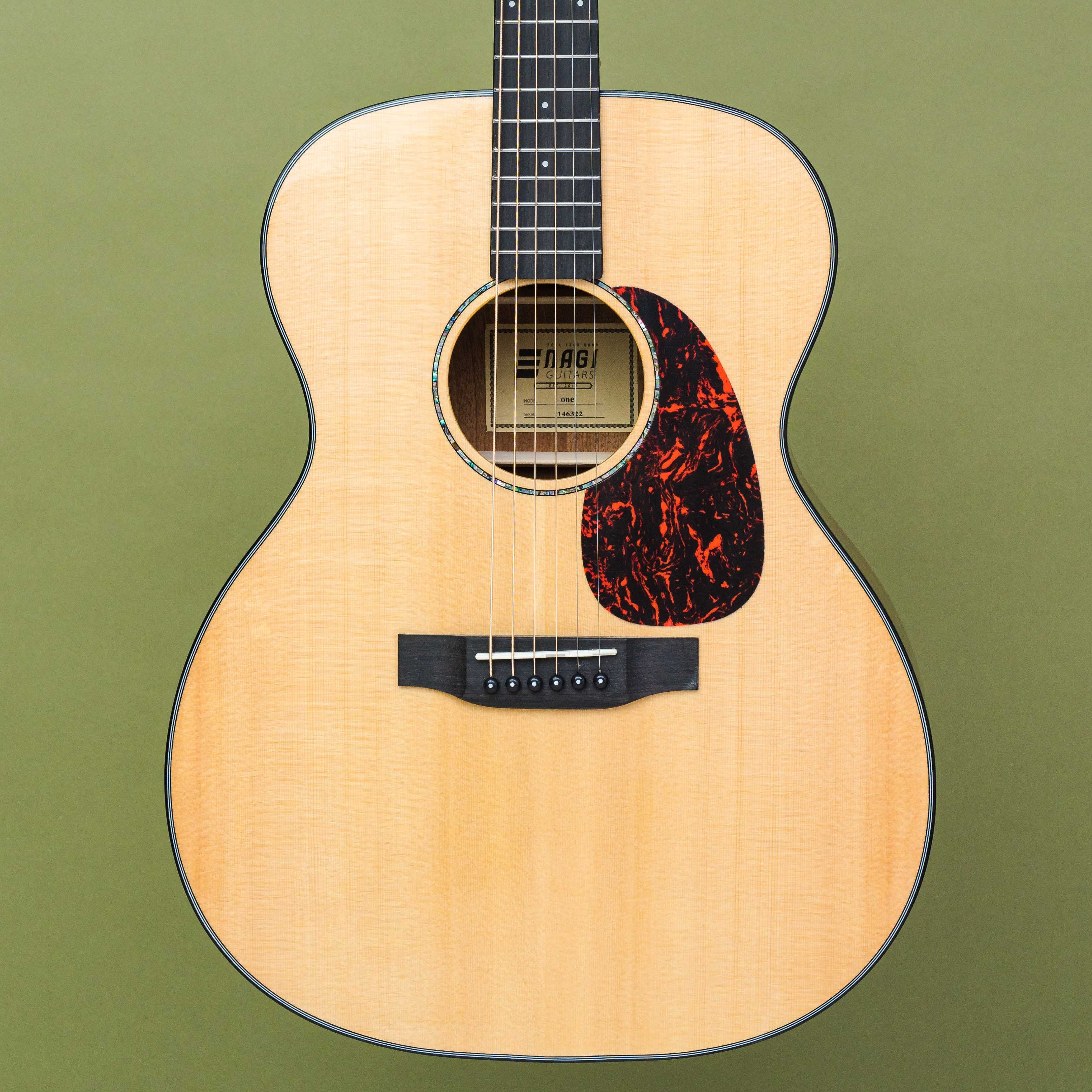 body.jpg?v=1734775421&width=3439