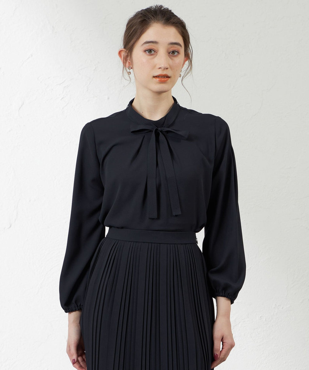 ソフトストレッチジョーゼットボウタイブラウス(トップス)｜AMACA