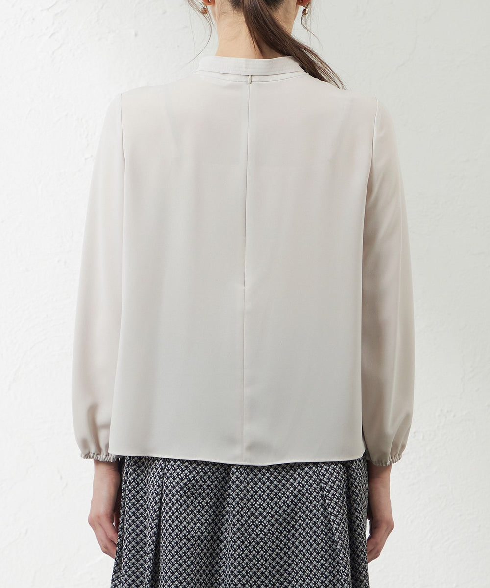 ソフトストレッチジョーゼットボウタイブラウス(トップス)｜AMACA