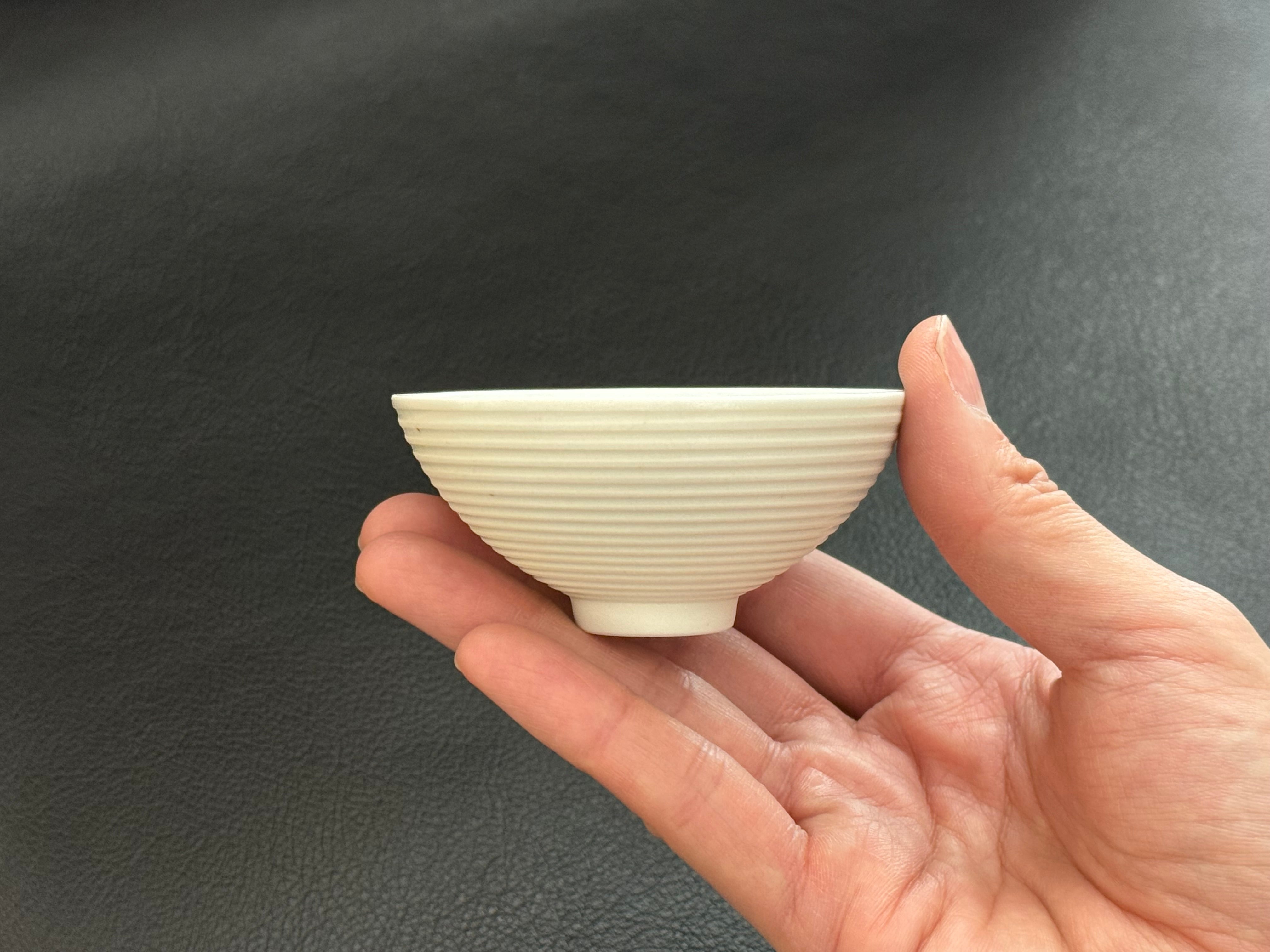 有田焼 白磁千段 平盃（深） – SAGA COLLECTIVE