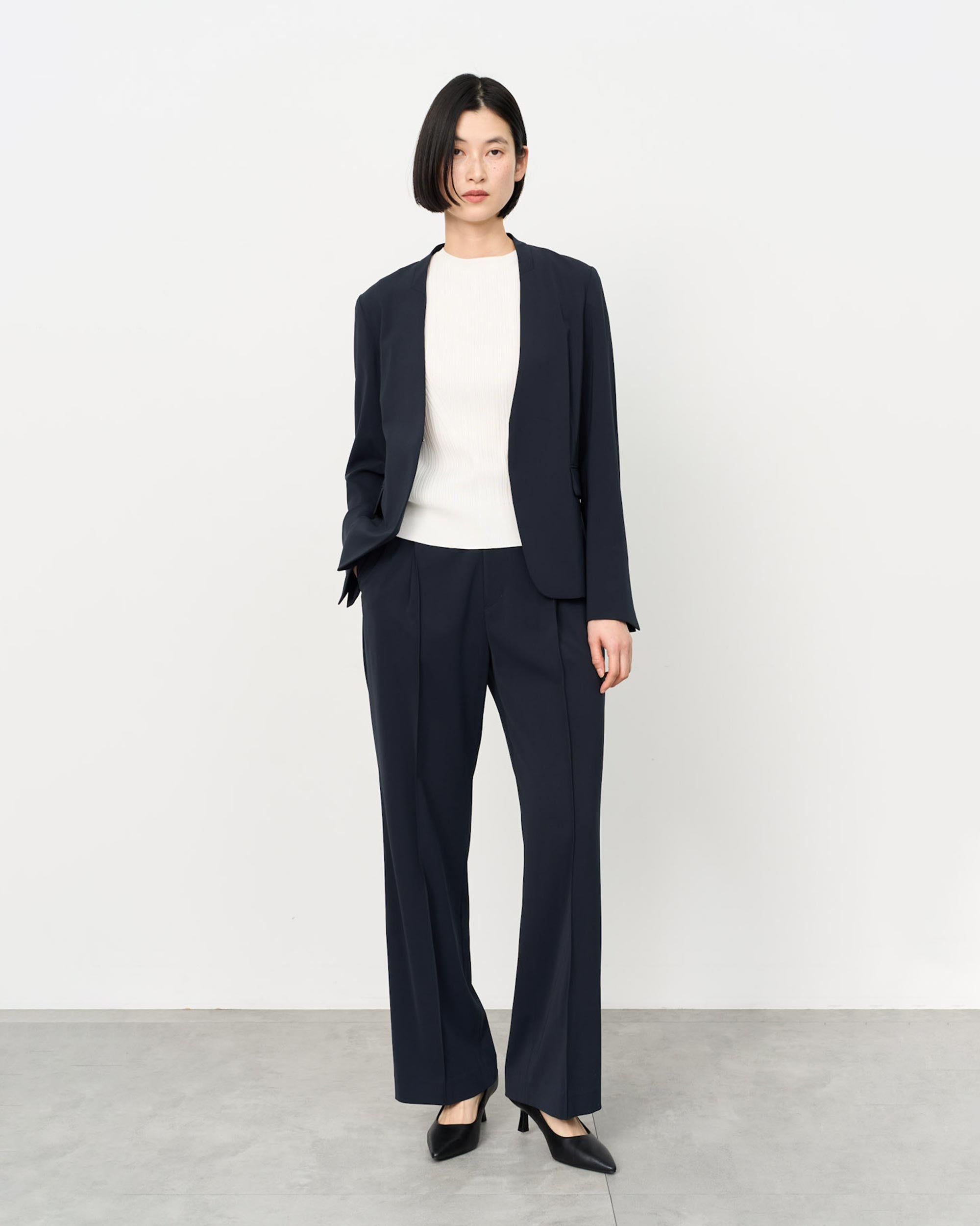 エアリーストレッチノーカラージャケット - SOÉJU online store｜上質