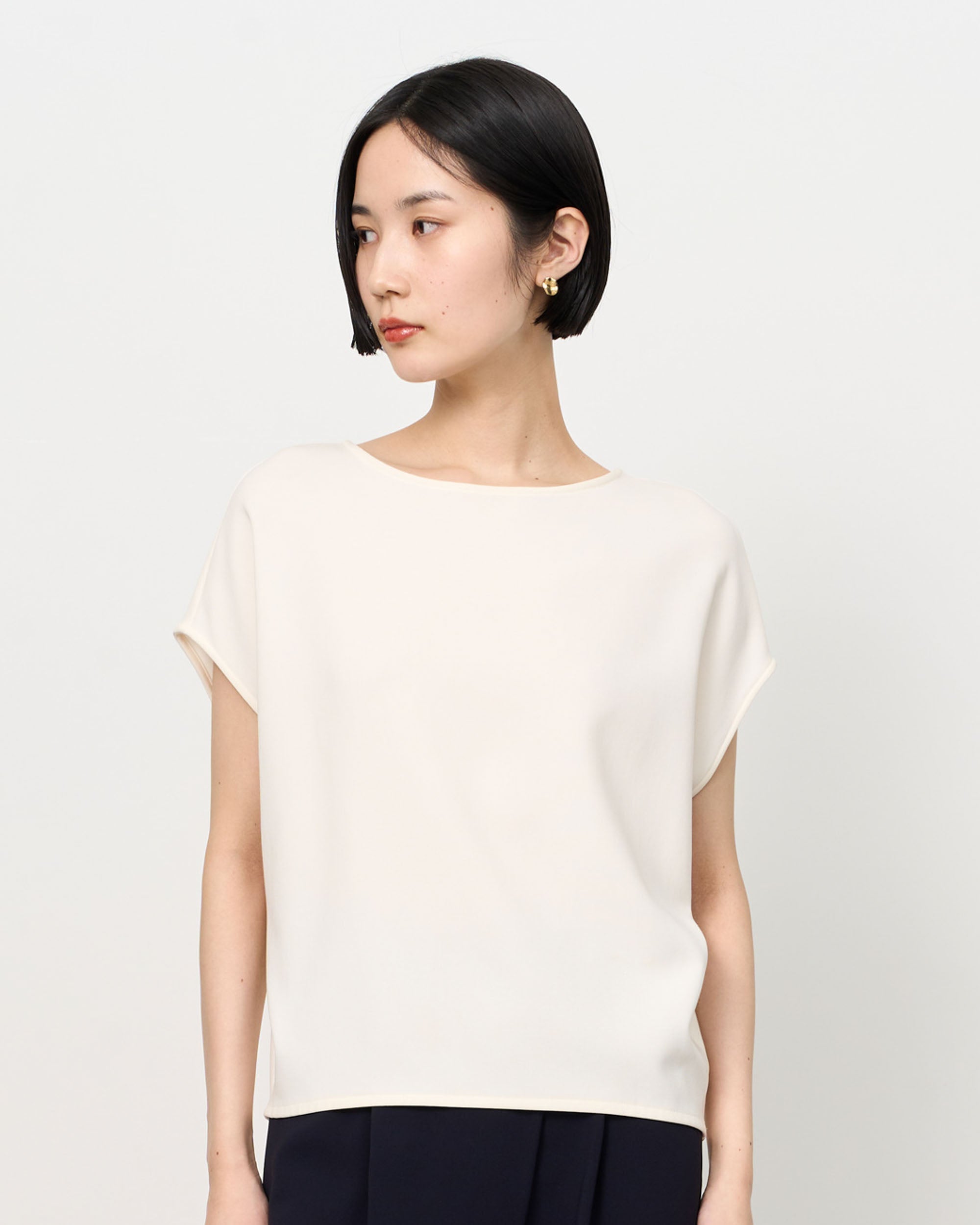 ショートスリーブコクーンブラウス - SOÉJU online store｜上質な大人