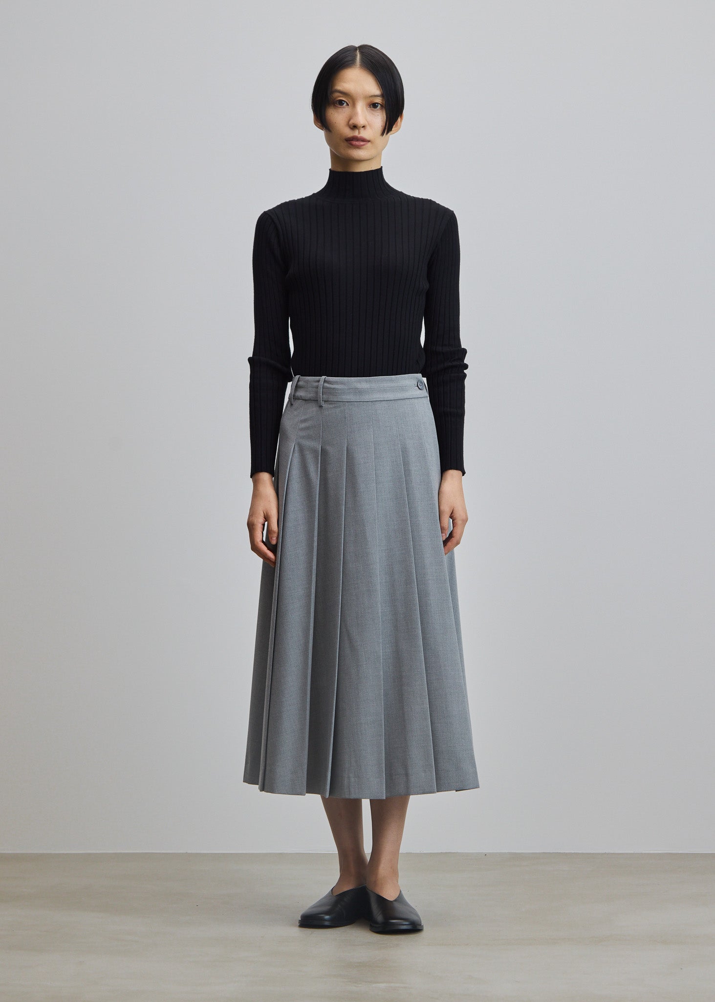 ワイドリブタートルネックニット - SOÉJU online store｜上質な大人の