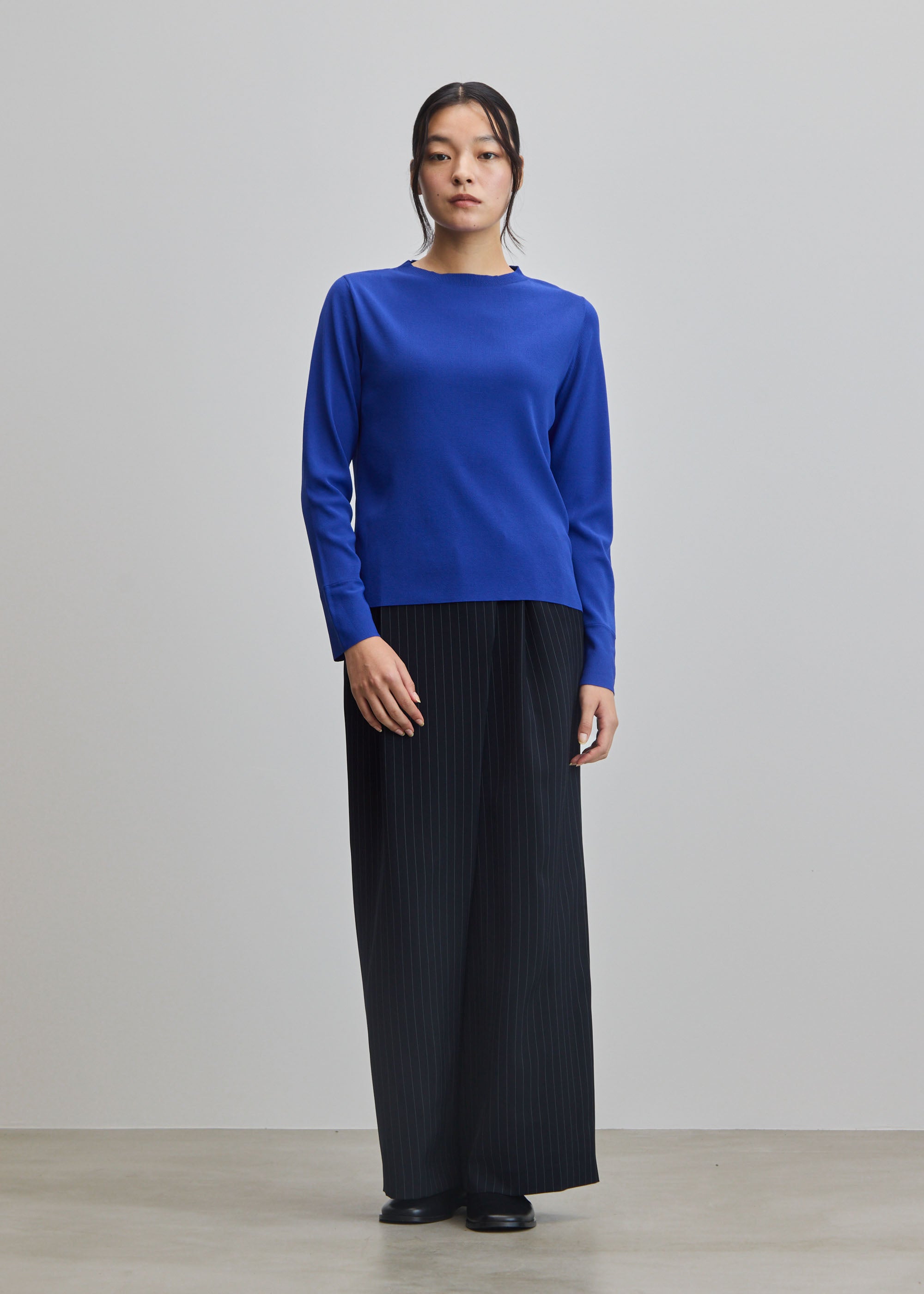 クルーネックニットプルオーバー - SOÉJU online store｜上質な大人の