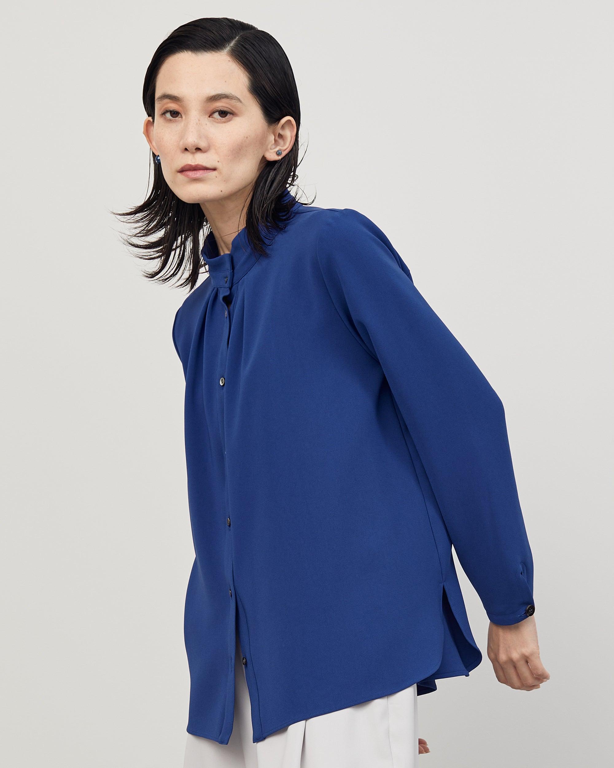 スタンドカラータックブラウス - SOÉJU online store｜上質な大人の