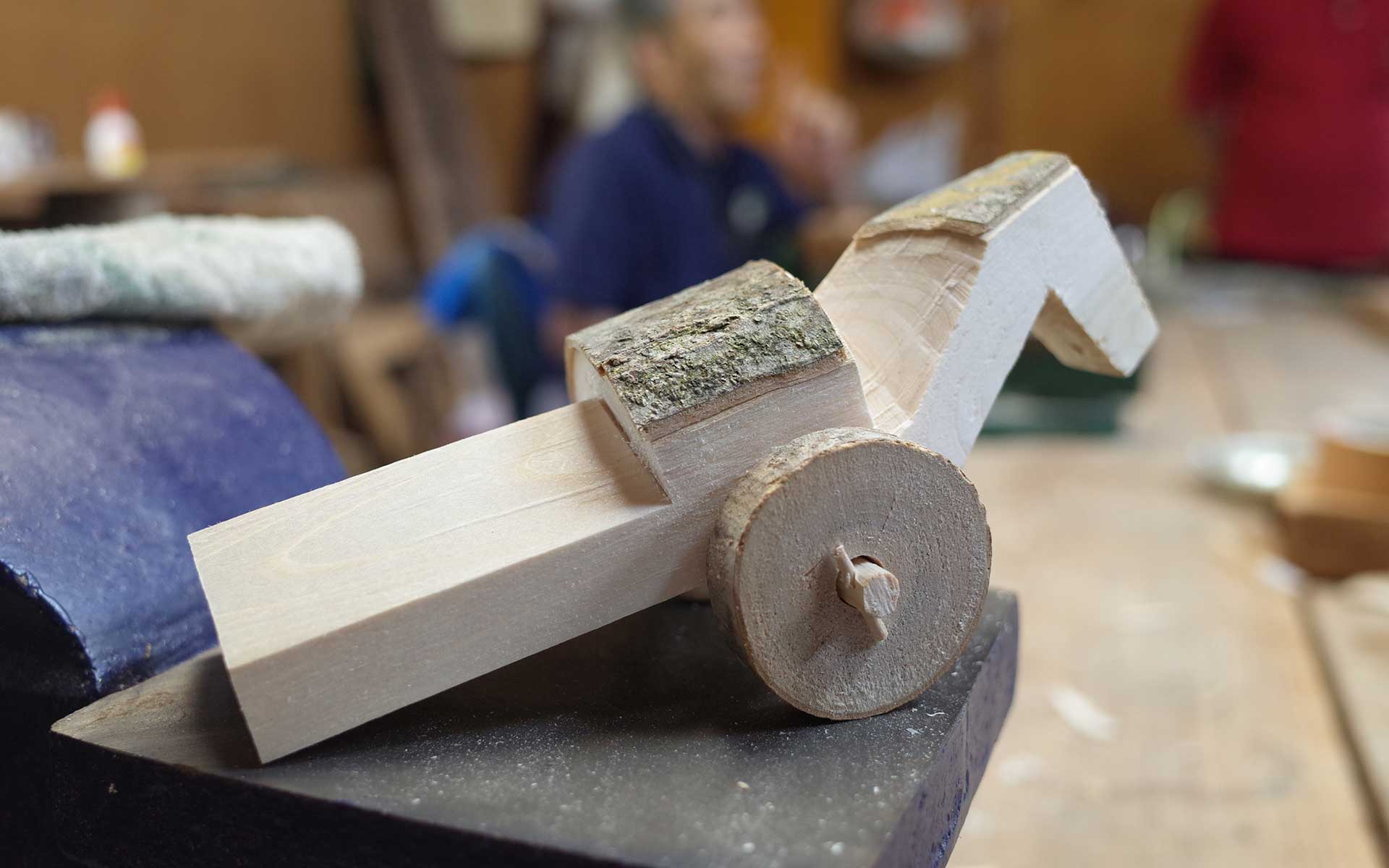 バーナード・リーチが愛した、大分県「北山田のきじ車」を求めて