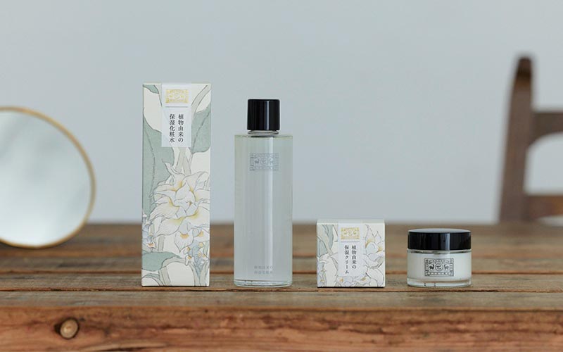 植物由来の保湿化粧水｜美容と健康｜中川政七商店 公式サイト