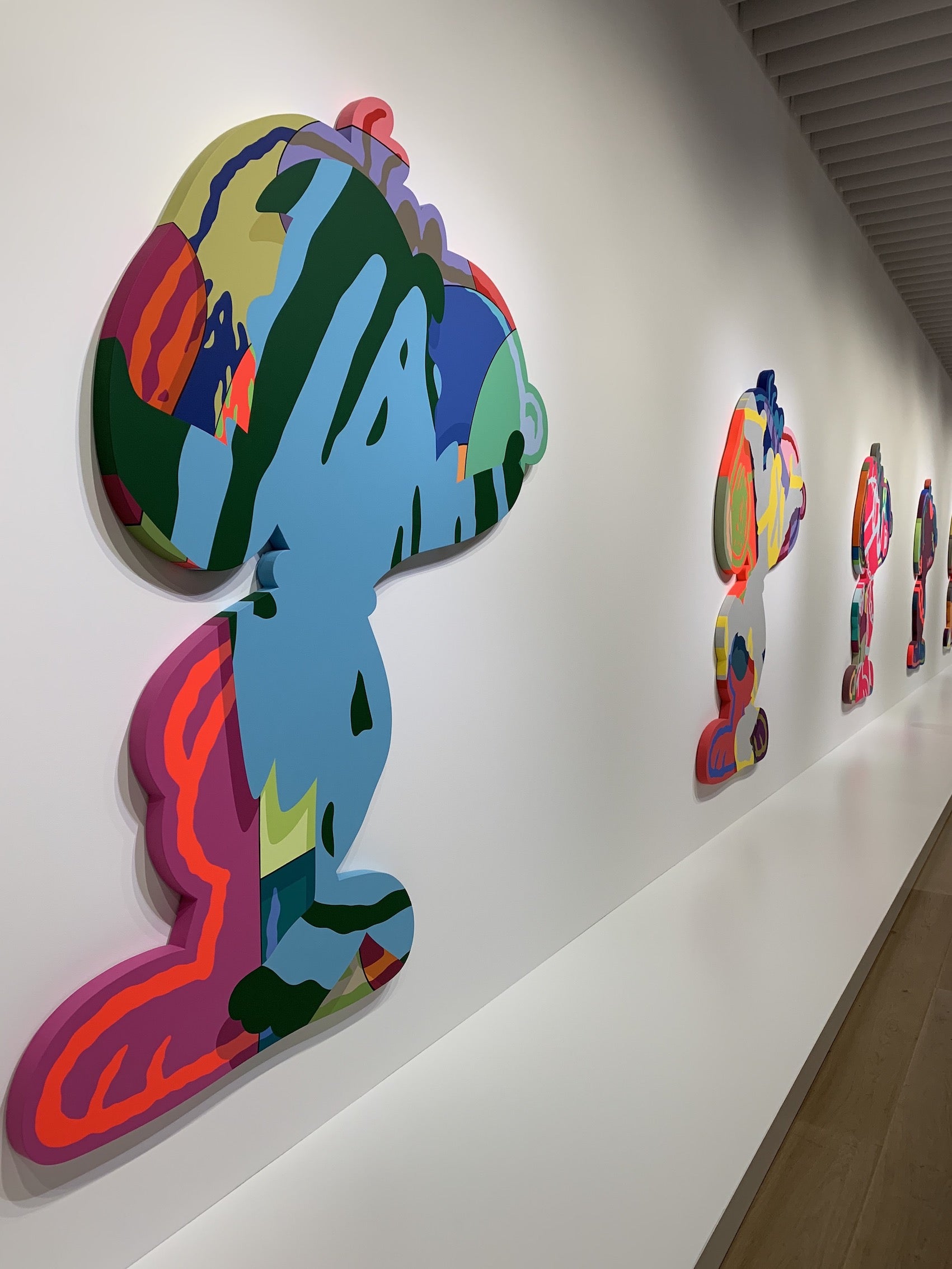 KAWS(カウズ)国内初の大型展覧会〜ポップなアート♪〜 | 色彩、文化