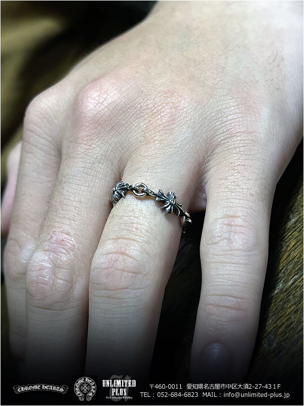 SOLD！クロムハーツ リング タイニー E CHプラス！初めてのご来店