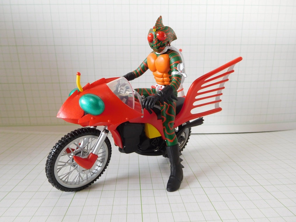 仮面ライダー アマゾン ジャングラー | ミニカーでクルマを好きになる