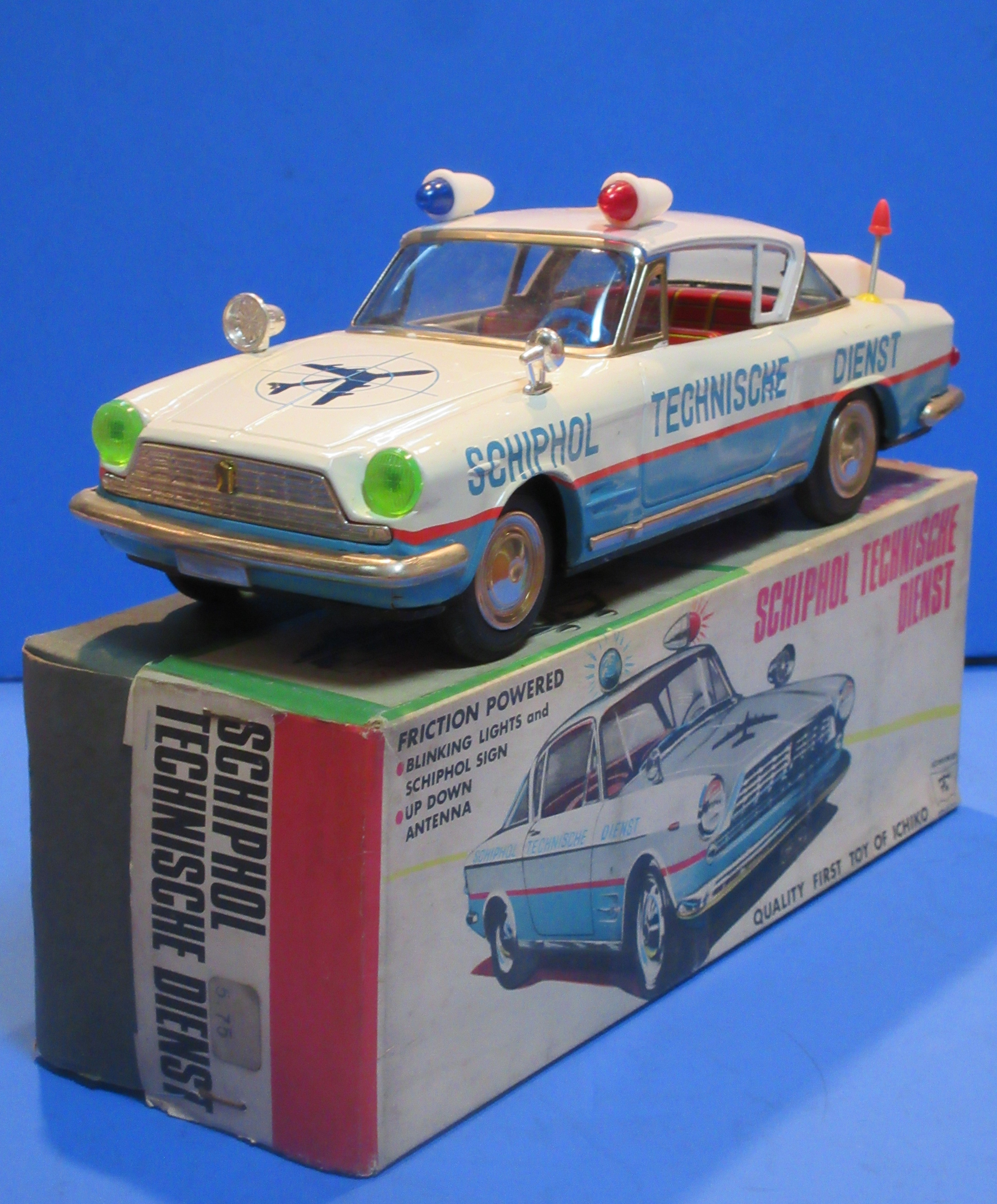 ☆1964年イチコーフィアット2300S ハイウェイの貴婦人～ブリキ自動車