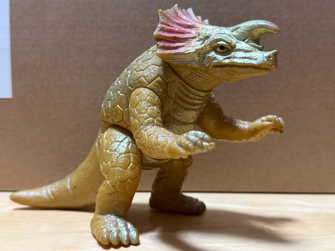 カプセル怪獣 アギラ | 怪獣玩具に魅せられて