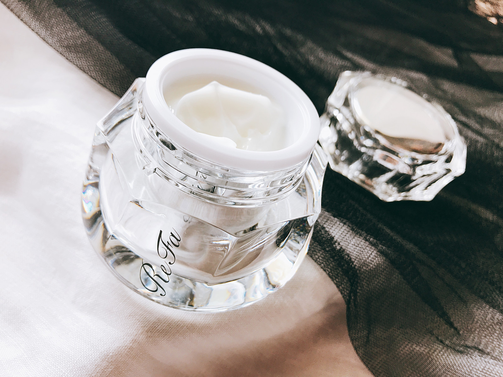 リファの隠れた名品コスメ】肌× 筋膜にアプローチする「 ReFa