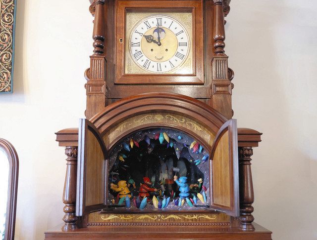 ジブリパーク、懐かしの「からくり時計」お披露目 青春の丘・地球屋