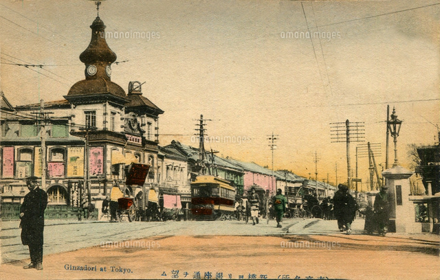 明治時代 手彩色写真 絵を描く女性[20086001168]の写真・イラスト素材