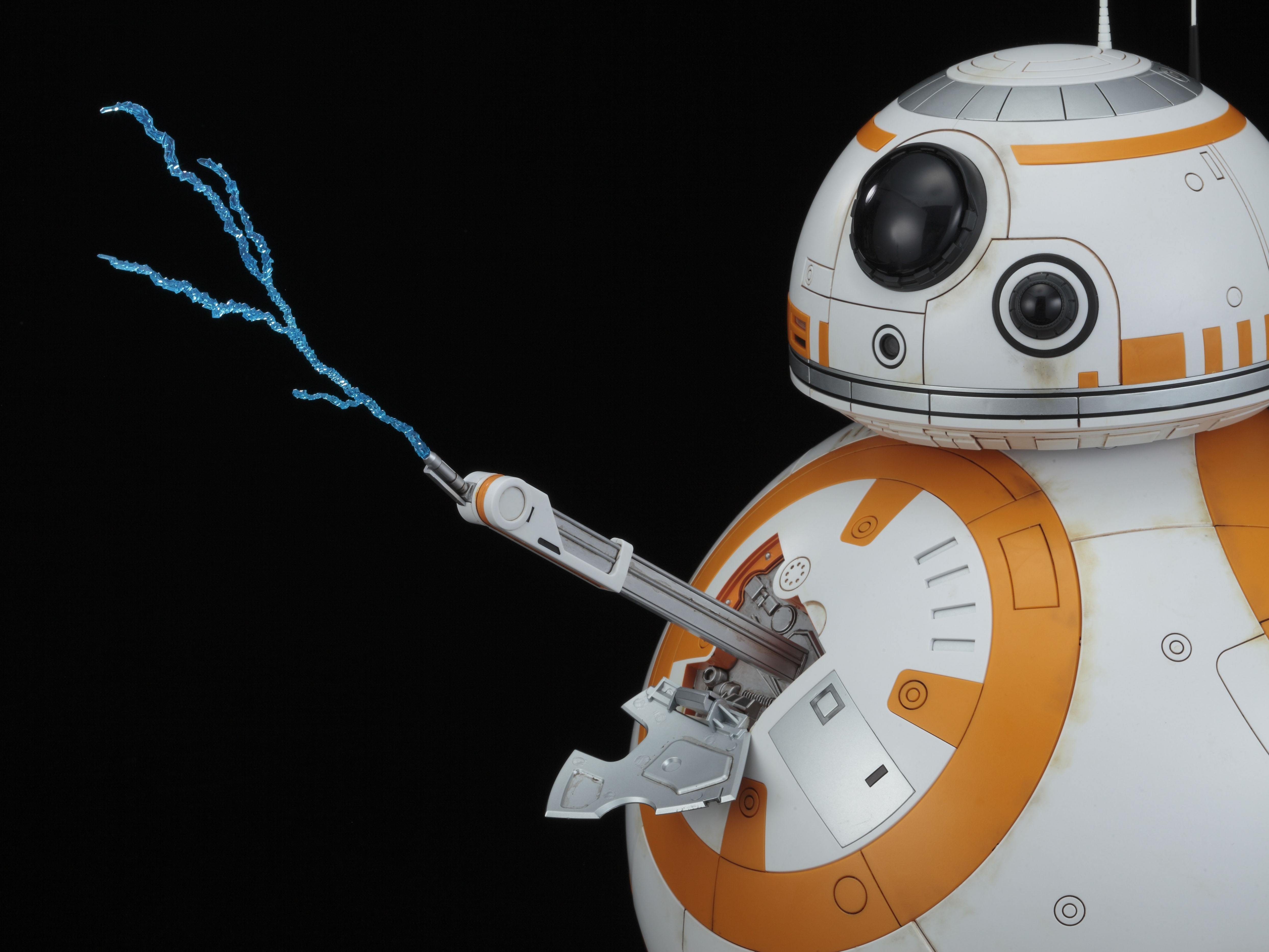 全高30cm超！「BB-8」ビッグスケールプラモは素組みで飾れる完成度