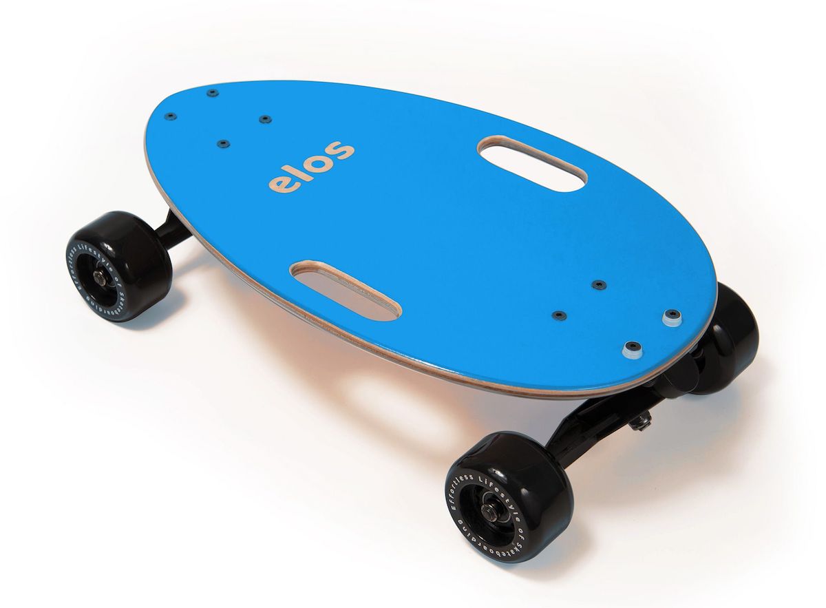 PCサイズのスケボーで移動って、ちょっとオシャレじゃない