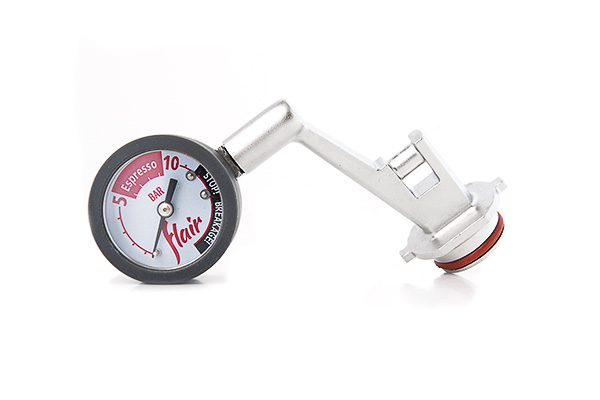 めちゃカッコいい手動のエスプレッソマシンでバリスタ気分が味わえます