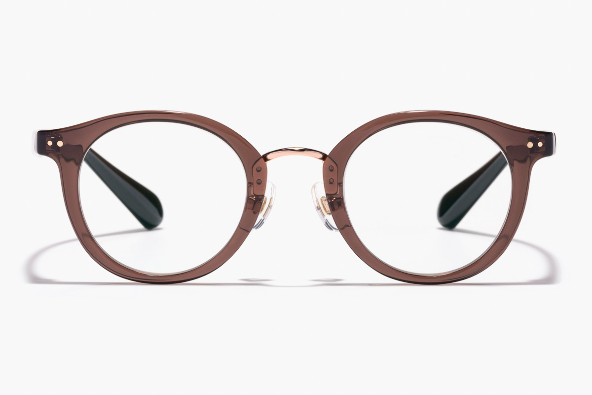 ド近眼の悩み「目が小さく見える」「レンズが分厚い」を軽減するJINS