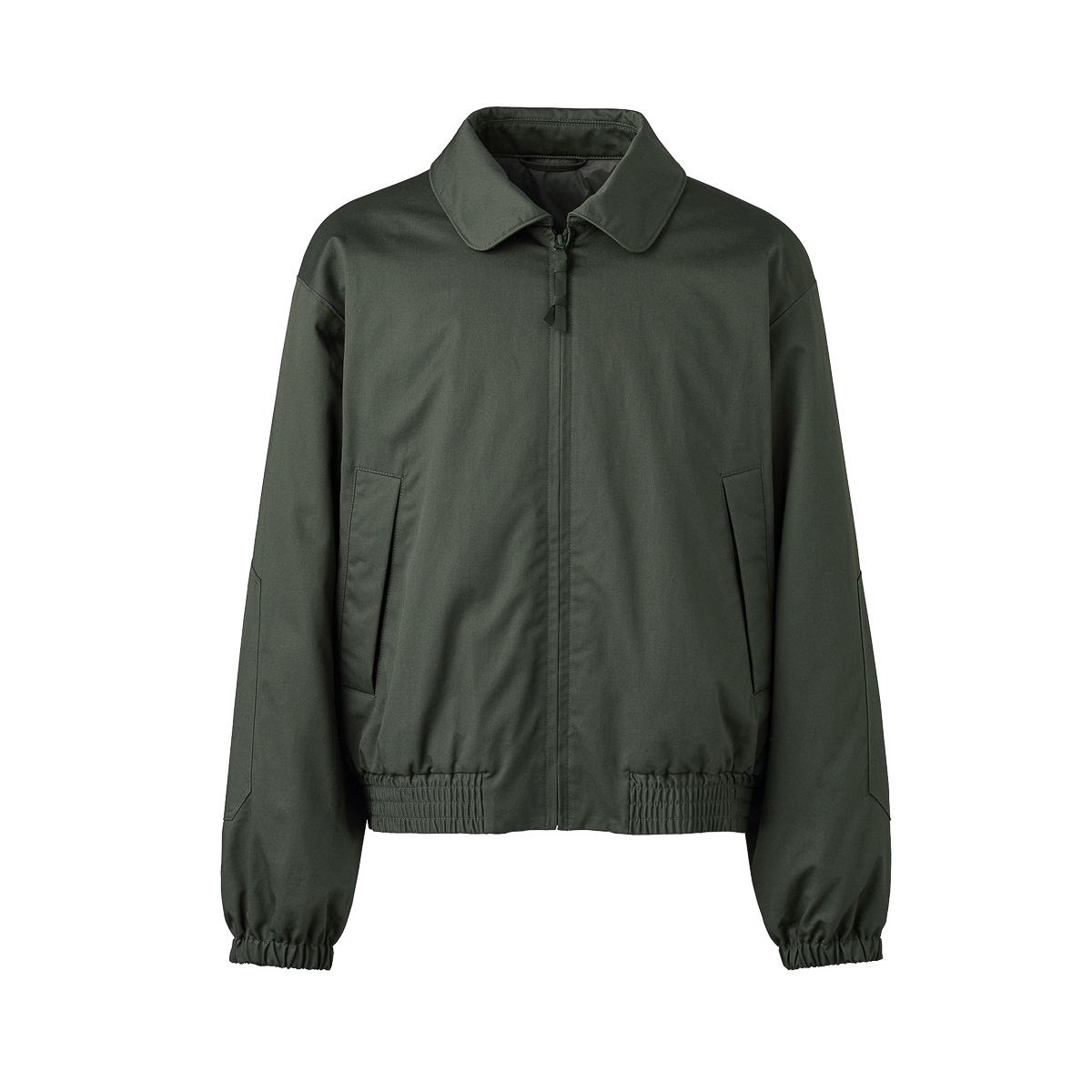 みんな気になるユニクロU。秋冬らしいシックな色合いで楽しむ最新