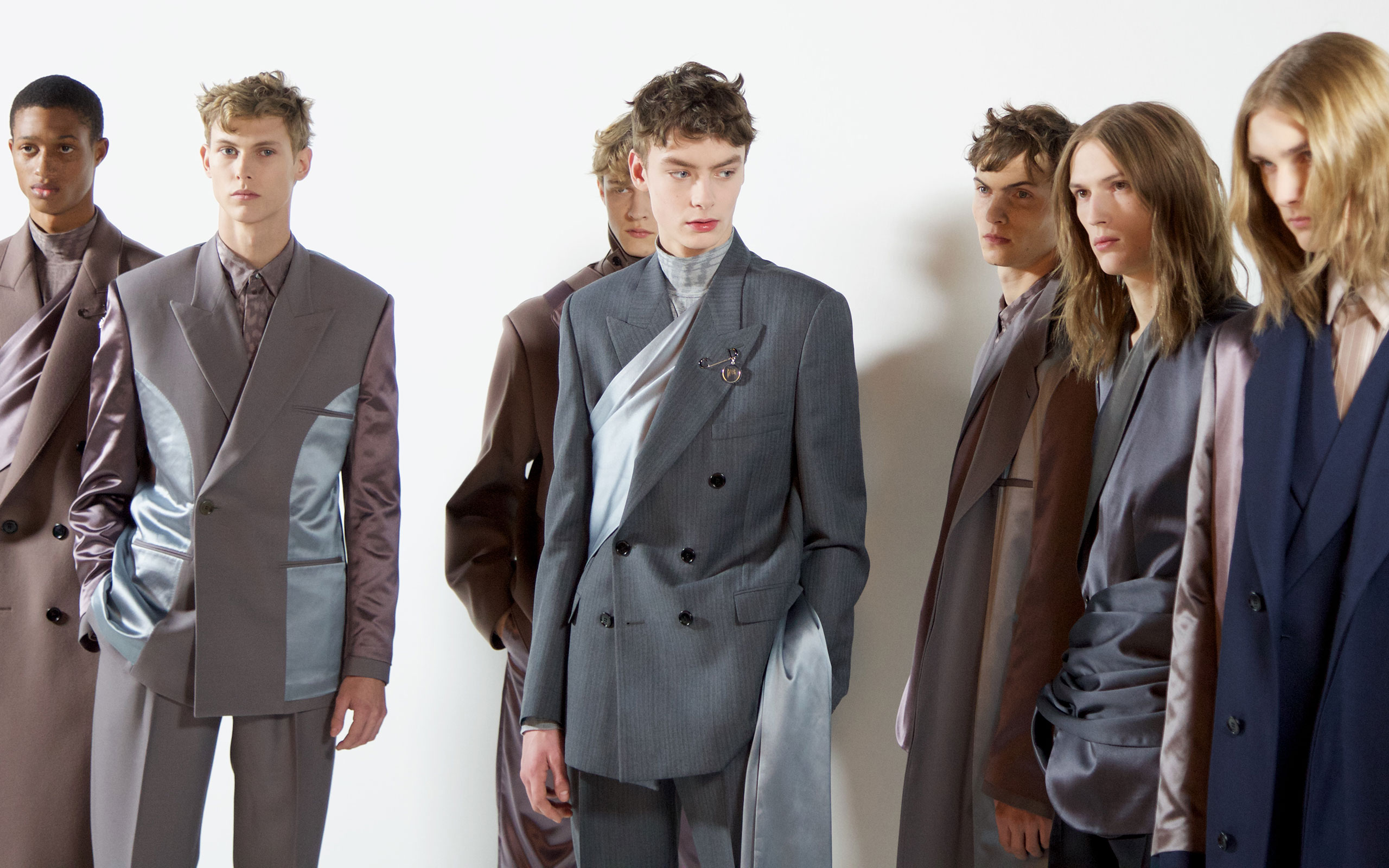 レイモンド・ペティボンとのコラボレーションも、Dior (ディオール