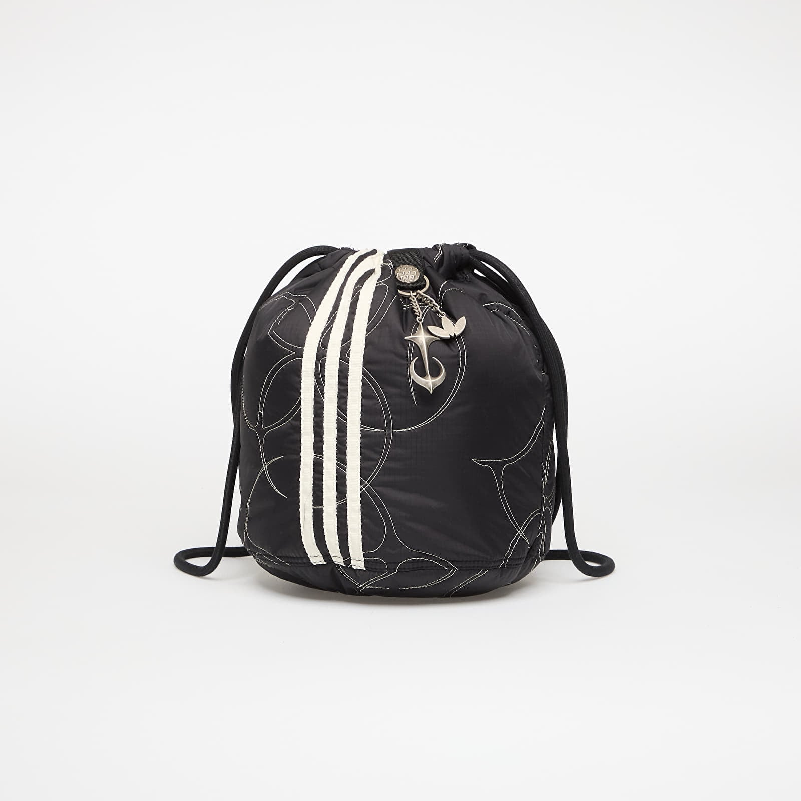 Other accessories adidas x Thug Club Padded Bag Black (KC2238