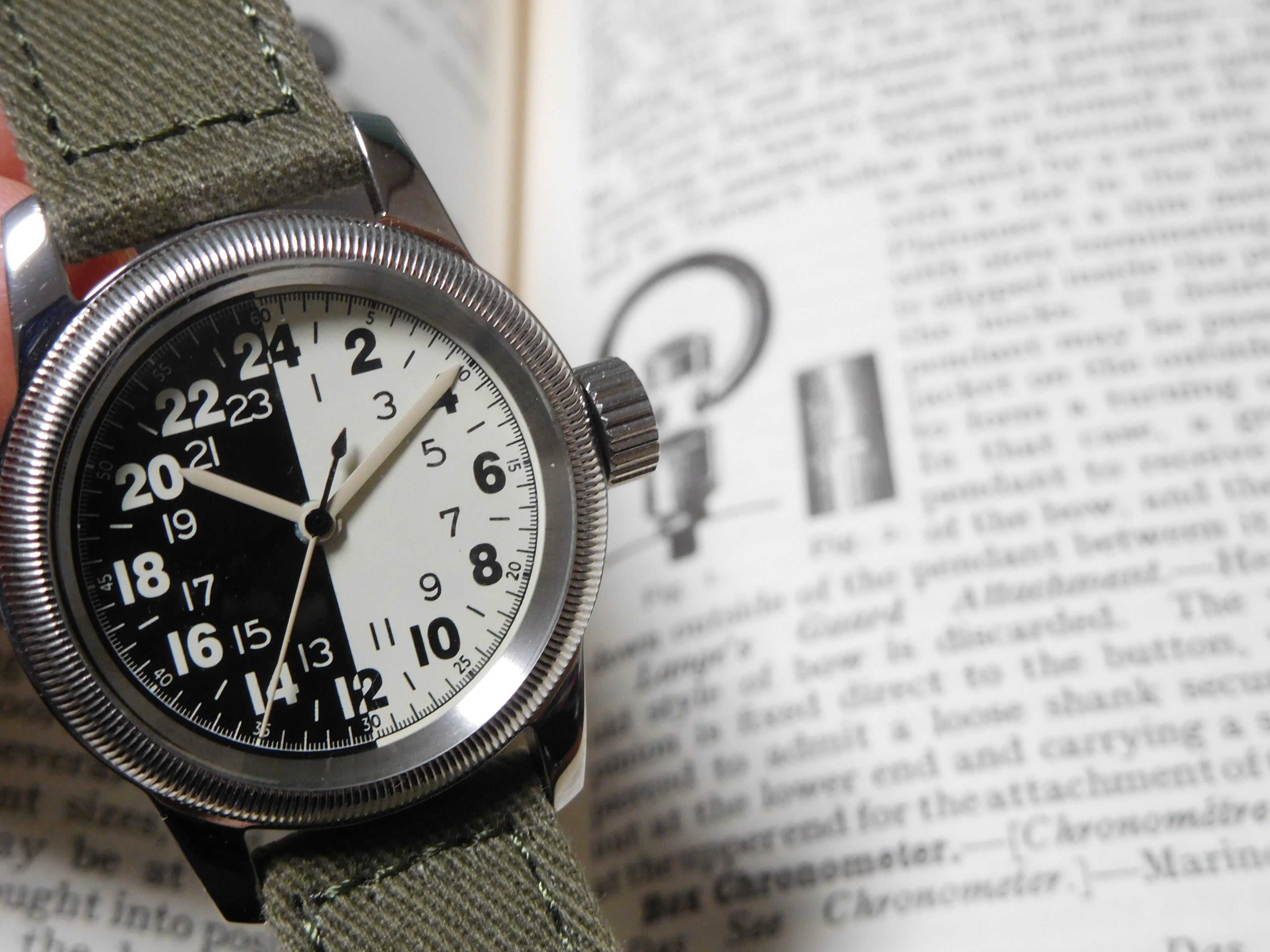 マニア垂涎！アーミーウオッチA-17aを時計専門製作会社が復刻