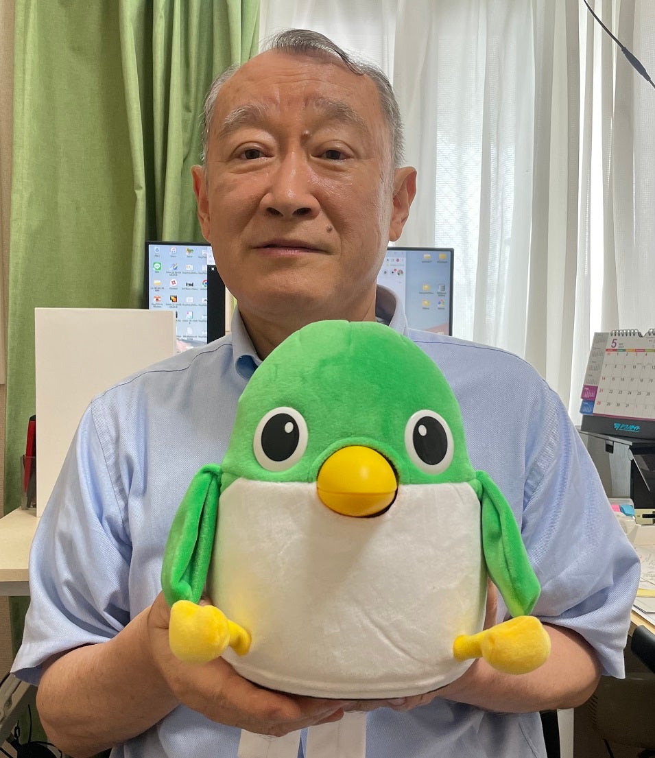 家族の絆を守る：見守り対話ロボ「AI みまくん」バージョンアップ版