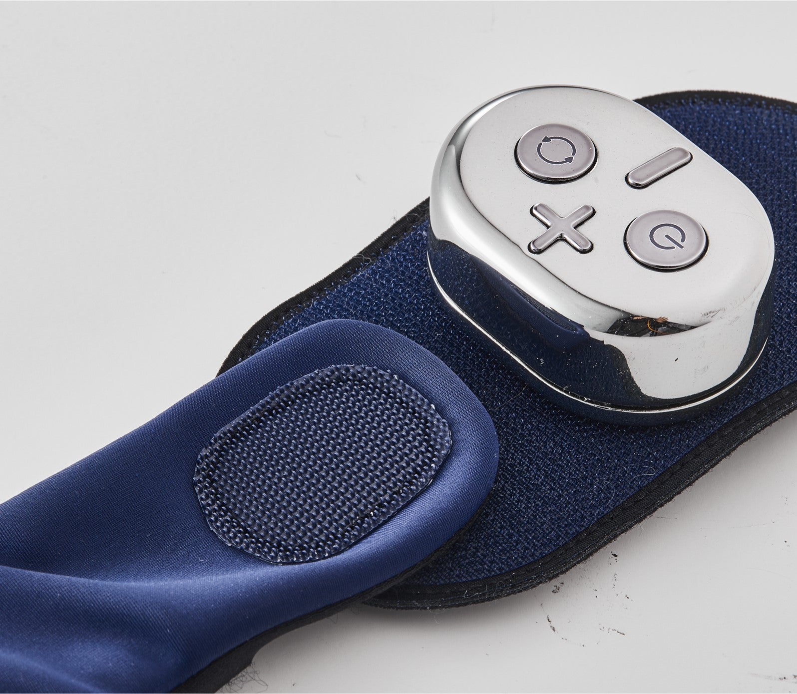 人間工学に基づいた上質な首ケア体験！首を支え姿勢補正【PHILIPS