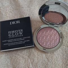 ディオールスキン フォーエヴァー グロウ ルミナイザー 831 シュガー