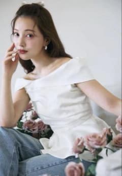 poláura ロマンティックサテンぺプラムトップス - メルカリ