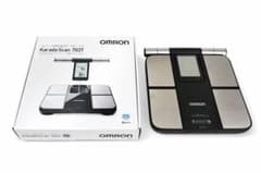 OMRON Karada Scan KRD-703T 体脂肪計 - メルカリ
