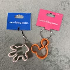 東京ディズニーリゾート キーチェーンとストラップセット - メルカリ