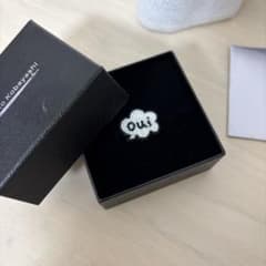 小林モー子 ブローチ - メルカリ