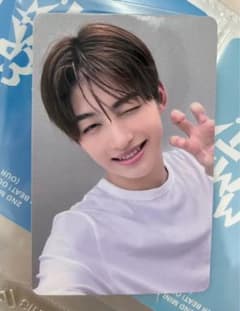 TWS ジフン 一直娱 中華 yizhiyu マカオ 入場特典 トレカ - メルカリ