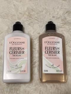 ロクシタン テ・ブラン サクラ パフュームド シャワージェル・ボディ