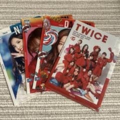 TWICE クリアファイル 4枚セット - メルカリ