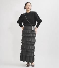 ADAM ET ROPE FEMME サステナブル フリルニットスカート - メルカリ