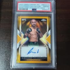UFC Topps アレクサンダー・ヴォルカノフスキー サインカード psa10