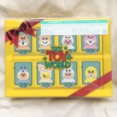 開封のみ】 straykids toyworld 完全生産限定盤 - メルカリ