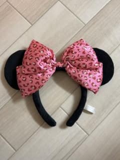 ディズニーカチューシャ ヒョウ柄 ミニーちゃん ピンク - メルカリ
