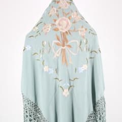 美品 フラメンコ衣装】グリーン マントン シージョ フレコ 刺繍 花柄