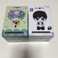 OMORI おすわりフィギュア オモリ バジル 2体セット - メルカリ