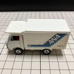 m58238237962_1.jpg?1715755622