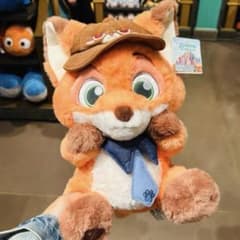 上海ディズニー 小さい旅人 ズートピア ニック ぬいぐるみ - メルカリ