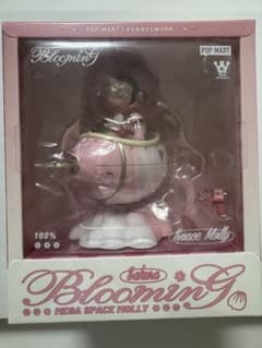 MEGA SPACE MOLLY 100% Blooming Sakura - メルカリ