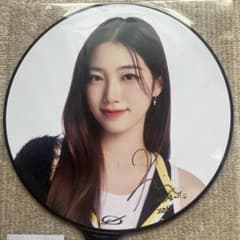 Le Sserafim ルセラフィム カズハ 直筆サイン入り うちわ - メルカリ